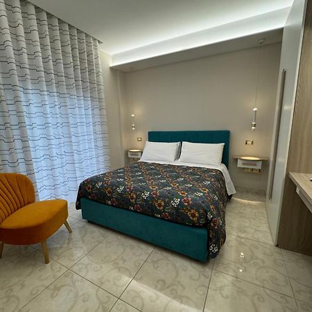 Casa Anatrella Comfort House Napoli Bagian luar foto