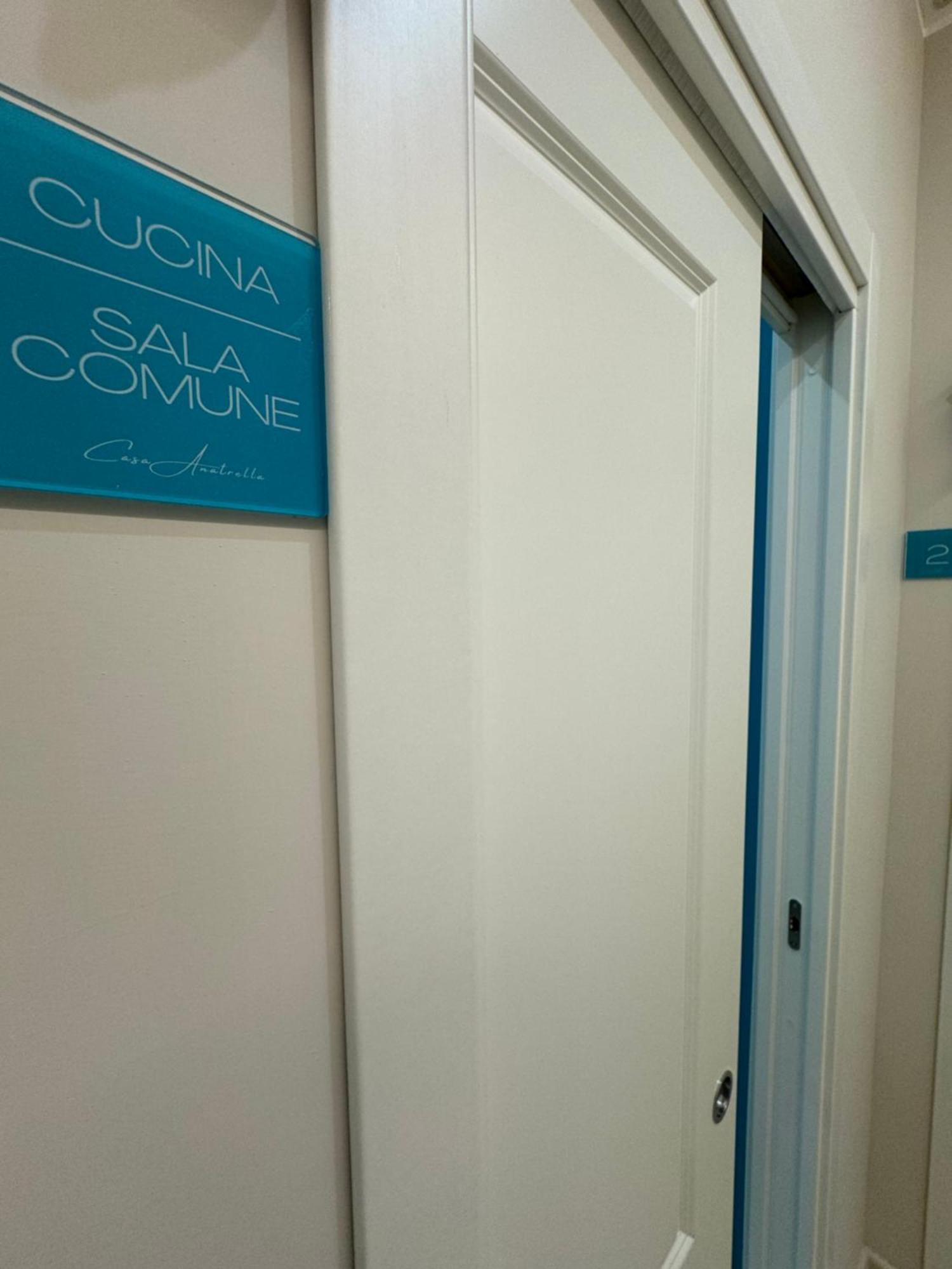 Casa Anatrella Comfort House Napoli Bagian luar foto