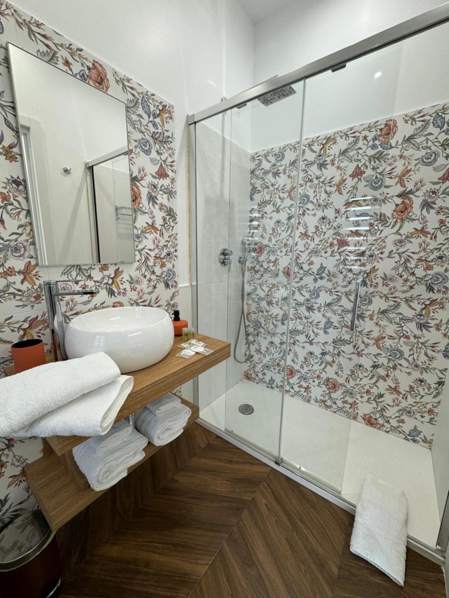 Casa Anatrella Comfort House Napoli Bagian luar foto